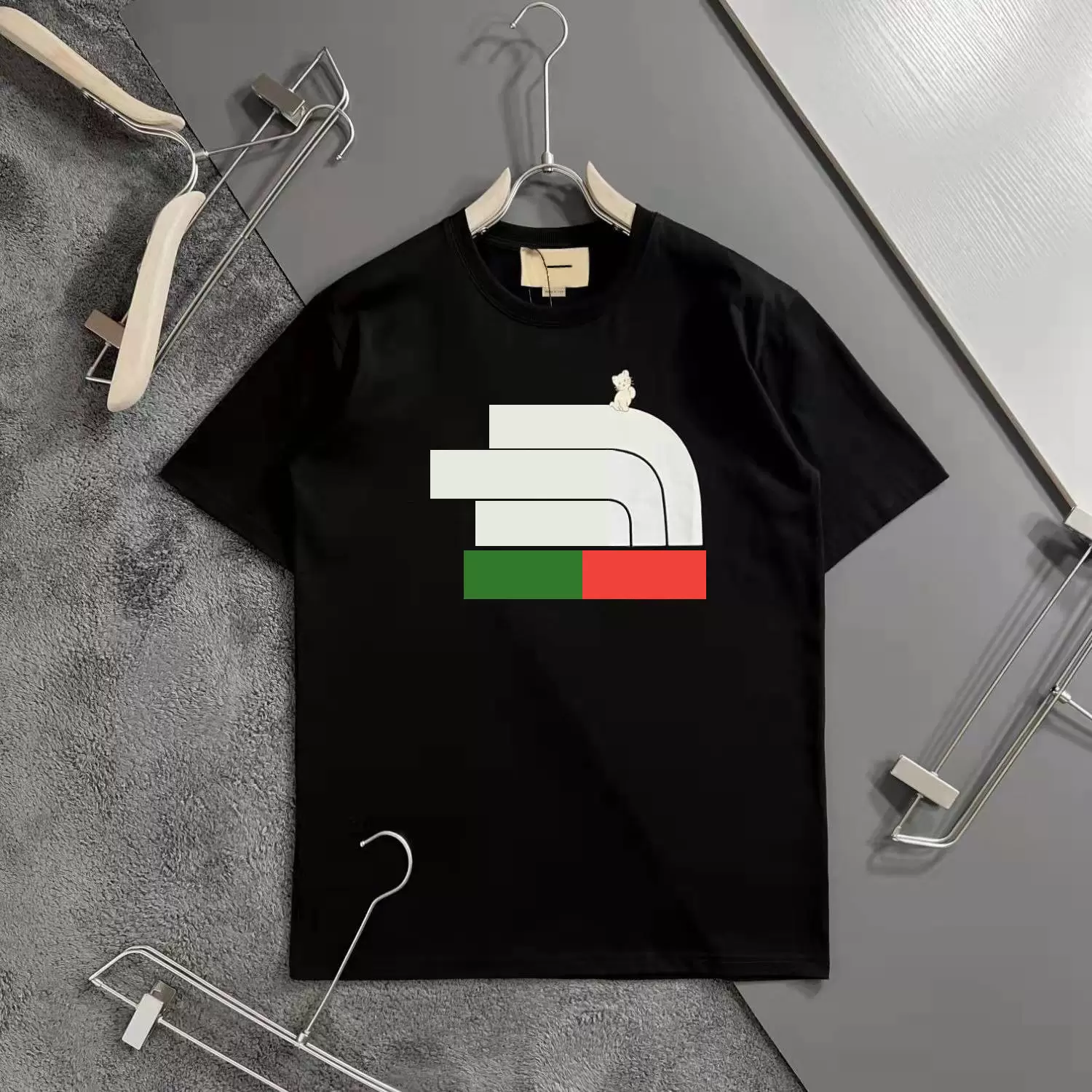Mens T-Shirts Designer men womens t shirt tops fashion women Oversized shirts Tees pure cotton short sleeve trend street clothe Mens black tshirts, 16
Mens T-Shirts Designer men womens t shirt tops fashion women Oversized shirts Tees pure cotton short sleeve trend street clothe Mens black tshirts, 16