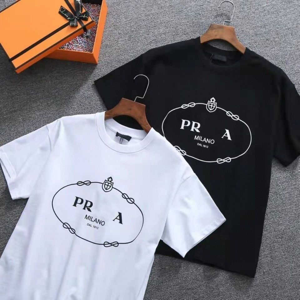 Designer Luxury PRADs Classic Versatile Fashion Trends Spring Graphic Print Crew Neck Short Sleeve T-Shirt Loose Relaxed Men Women
Designer Luxury PRADs Classic Versatile Fashion Trends Spring Graphic Print Crew Neck Short Sleeve T-Shirt Loose Relaxed Men Women
