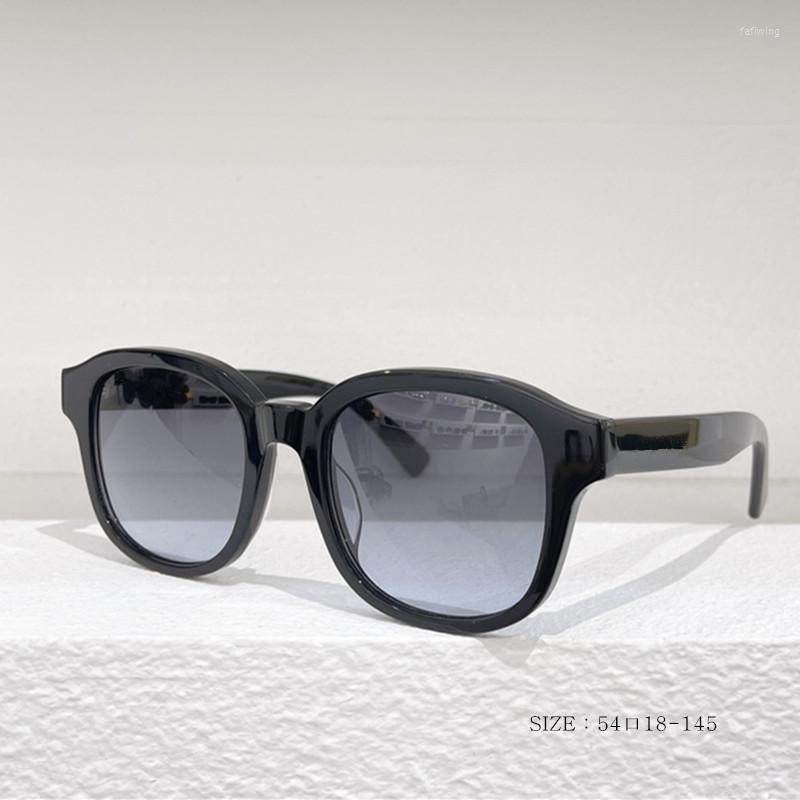 Sunglasses Fashion Vintage Small Frame Oval Women 0956S Classic Designer Trend Travel Sun Glasses For Female UV400
Sunglasses Fashion Vintage Small Frame Oval Women 0956S Classic Designer Trend Travel Sun Glasses For Female UV400