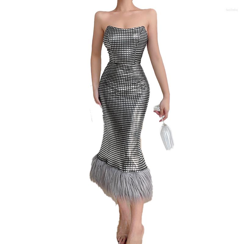 Casual Dresses Strapless Sexy Backless Mini Dress Evening Party Club Elegant Fashion Autumn Faux Fur Slim Shinny Women Outfits Vestidos, Gray
Casual Dresses Strapless Sexy Backless Mini Dress Evening Party Club Elegant Fashion Autumn Faux Fur Slim Shinny Women Outfits Vestidos, Gray