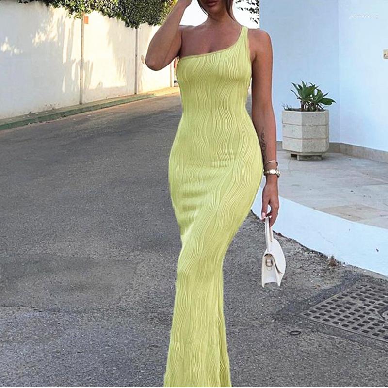 Casual Dresses Hirigin Party Beach Summer Women Solid Color One Shoulder Sleeveless Backless Pleated Wrapped Vestidos Sexy Clubwear, Green
Casual Dresses Hirigin Party Beach Summer Women Solid Color One Shoulder Sleeveless Backless Pleated Wrapped Vestidos Sexy Clubwear, Green