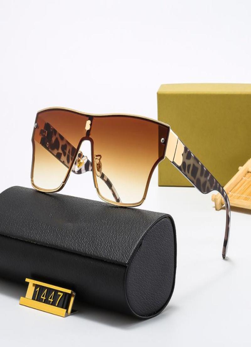 2022 Designer Mens Womens Sunglasses Pilot Brand Eyewear Sun Glasses Full Frame Driver Fashion Polaroid B Glass Lens With Box 22025932698
2022 Designer Mens Womens Sunglasses Pilot Brand Eyewear Sun Glasses Full Frame Driver Fashion Polaroid B Glass Lens With Box 22025932698