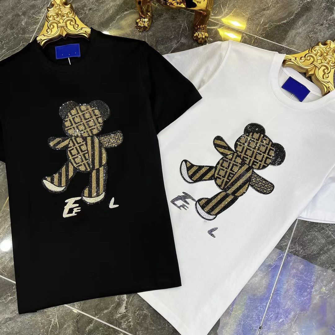 Designer Luxury Fends FF Classic 2023 Spring New Men's High End European T-shirt Fashion Trend Versatile Shoulder Slim Fit Fashionable
Designer Luxury Fends FF Classic 2023 Spring New Men's High End European T-shirt Fashion Trend Versatile Shoulder Slim Fit Fashionable