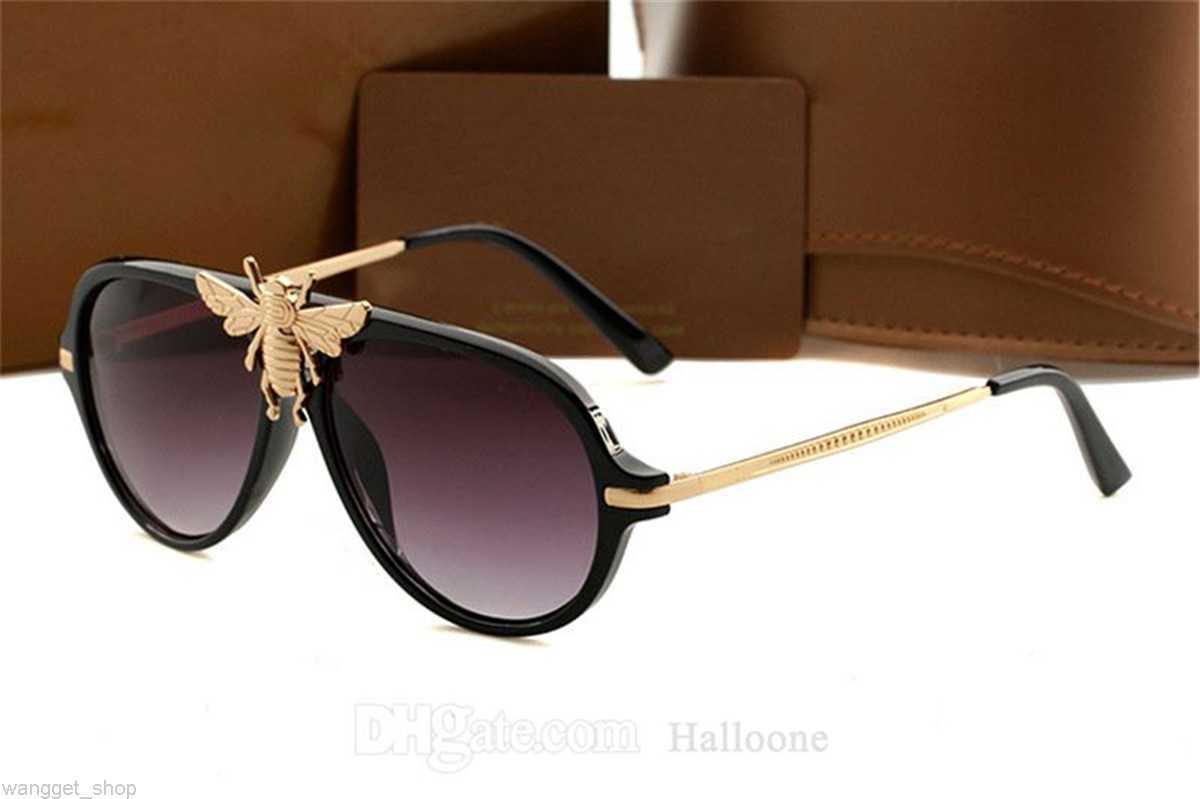 1885 Big Bee Designer Sunglasses Men Luxury Eyeglasses Brand Outdoor Shades PC Frame Fashion Classic Lady Sun glasses Mirrors for Women glass
1885 Big Bee Designer Sunglasses Men Luxury Eyeglasses Brand Outdoor Shades PC Frame Fashion Classic Lady Sun glasses Mirrors for Women glass