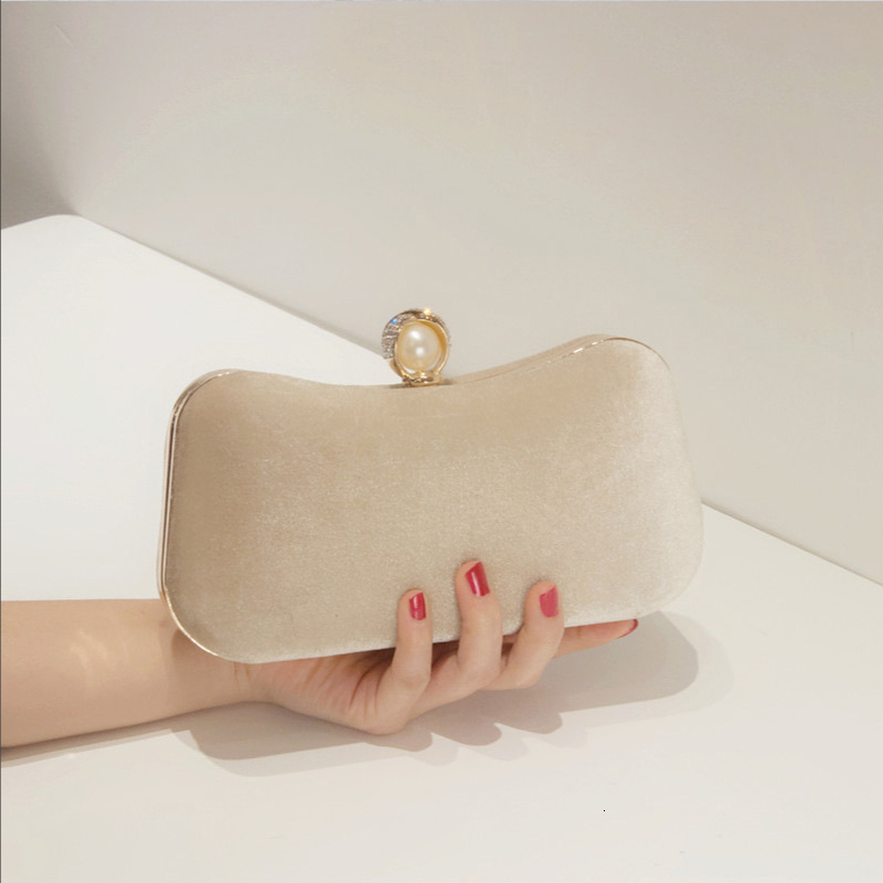 Evening Bags Fashion Women Evening Bags Tassel Ladies Clutch Purse Shoulder Chain Wedding Party Handbags Luxury Bags 230414, Black
Evening Bags Fashion Women Evening Bags Tassel Ladies Clutch Purse Shoulder Chain Wedding Party Handbags Luxury Bags 230414, Black