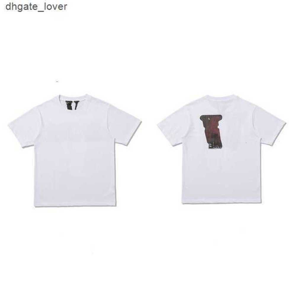 23ss Designer Large Big Reflective v Friends Mens Womens t Shirts Casual Smoke Angel Loose Lovers Luxury High Quality Short vl Sleevebreathableqzel, 13
23ss Designer Large Big Reflective v Friends Mens Womens t Shirts Casual Smoke Angel Loose Lovers Luxury High Quality Short vl Sleevebreathableqzel, 13