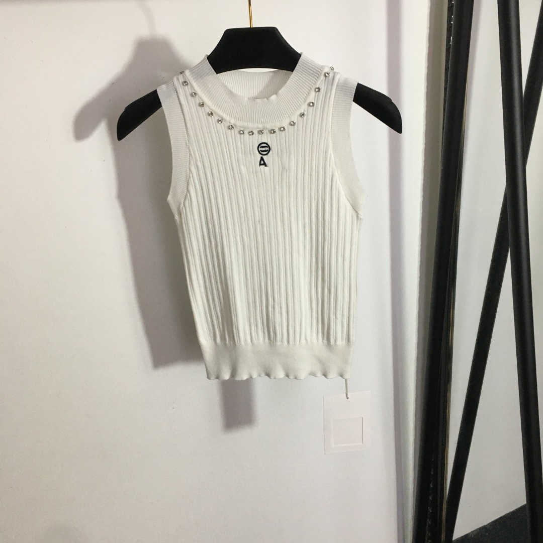 23ss womens designer clothing tank sling logo embroidery letters Nail drill crewneck slim knit vest High quality Women clothing
23ss womens designer clothing tank sling logo embroidery letters Nail drill crewneck slim knit vest High quality Women clothing