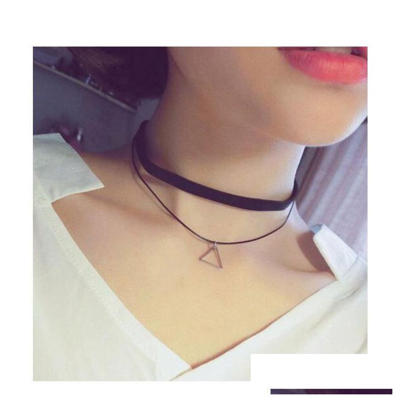 Chokers Velour Lether Necklace Double Layer Harajuku Choker Necklaces For Women Acrylic Gem Gift 10 Styles Drop Delivery Jewe Dhgarden Dhkqb
Chokers Velour Lether Necklace Double Layer Harajuku Choker Necklaces For Women Acrylic Gem Gift 10 Styles Drop Delivery Jewe Dhgarden Dhkqb