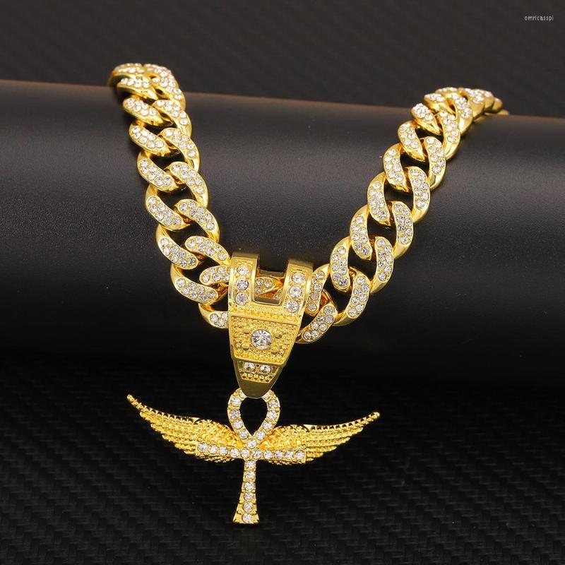 Pendant Necklaces Men Women Hip Hop Lr Iced Out Cross Wing With 16mm Cuban Chain HipHop Necklace Fashion Charm Jewelry
Pendant Necklaces Men Women Hip Hop Lr Iced Out Cross Wing With 16mm Cuban Chain HipHop Necklace Fashion Charm Jewelry