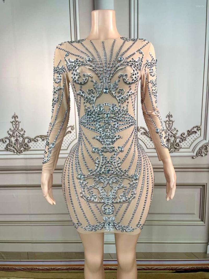 Stage Wear Sheer Sparkle Long Sleeve Elegant Knee Length Dress Women Birthday Sexy Dancer Rhinestone Gogo Singer 2023 See Through
Stage Wear Sheer Sparkle Long Sleeve Elegant Knee Length Dress Women Birthday Sexy Dancer Rhinestone Gogo Singer 2023 See Through