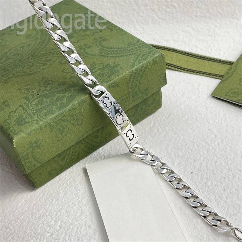 Engraved link chains love bracelets designer bracelet womens letters g party in silvery plated crave ghosts pulsera bracelet skulls jewelry couples cuff ZB029 F23
Engraved link chains love bracelets designer bracelet womens letters g party in silvery plated crave ghosts pulsera bracelet skulls jewelry couples cuff ZB029 F23