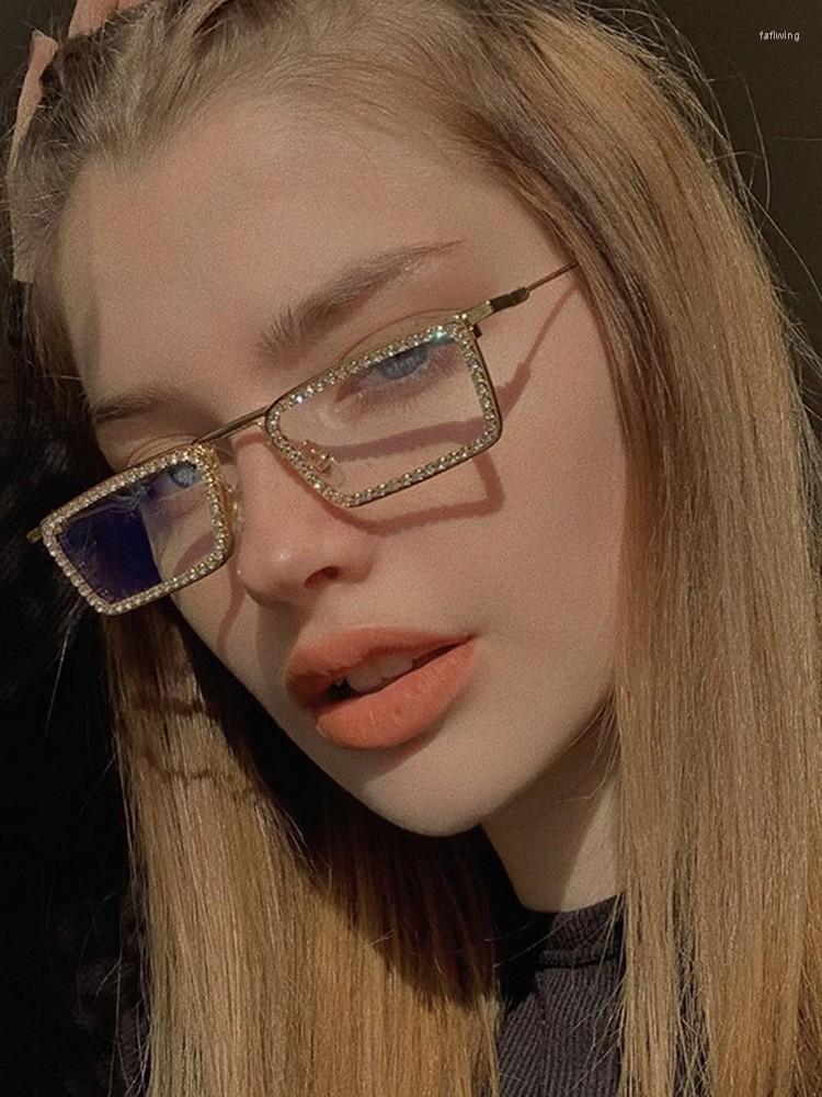 Sunglasses Retro Rectangular Women Diamond Small Punk Sun Glasses Men Crystal Vintage Rhinestone Eyeglasses Eyewear UV400 Shades
Sunglasses Retro Rectangular Women Diamond Small Punk Sun Glasses Men Crystal Vintage Rhinestone Eyeglasses Eyewear UV400 Shades