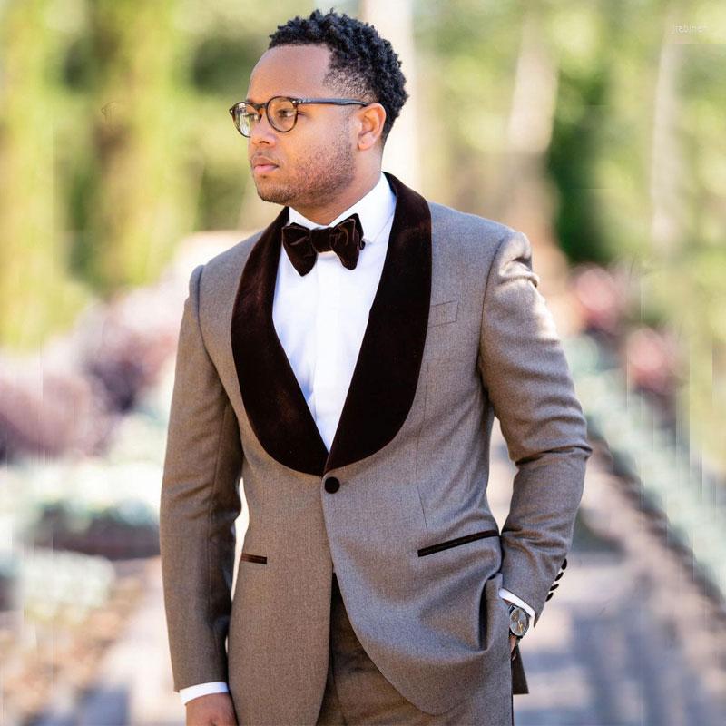 Men's Suits Fashion Gray Men's Suit Shawl Lapel For Wedding Blazers One Button Slim Fit Male Tuxedos Groom Wear Prom Jackets And Pants, White
Men's Suits Fashion Gray Men's Suit Shawl Lapel For Wedding Blazers One Button Slim Fit Male Tuxedos Groom Wear Prom Jackets And Pants, White