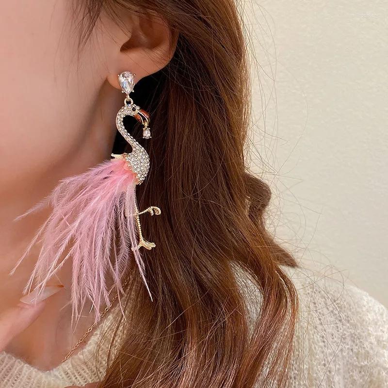Dangle Earrings Fashion High-End Rhinestone Crystal Ostrich Fur Flamingo Earings Women Trinket Studs Lady Wedding Jewelry Party Gift
Dangle Earrings Fashion High-End Rhinestone Crystal Ostrich Fur Flamingo Earings Women Trinket Studs Lady Wedding Jewelry Party Gift