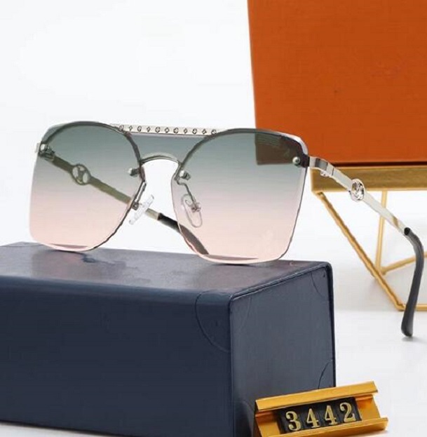Summer Sunglasses Fashion Designer Full Frame Glasses Letter Pattern Design for Man Woman 9 Color High Quality
Summer Sunglasses Fashion Designer Full Frame Glasses Letter Pattern Design for Man Woman 9 Color High Quality