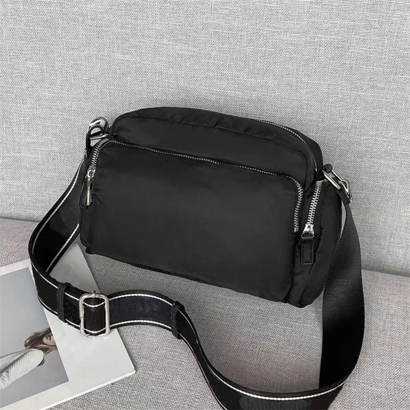 Designer Bimba Y Camera Bag Men Women Shoulder Crossbody Bags Handbags Leisure Sports Nylon Bumbag Messenger Purses Bolsa de hombro Flap Totes Lola Camera Bag 3kw0
Designer Bimba Y Camera Bag Men Women Shoulder Crossbody Bags Handbags Leisure Sports Nylon Bumbag Messenger Purses Bolsa de hombro Flap Totes Lola Camera Bag 3kw0