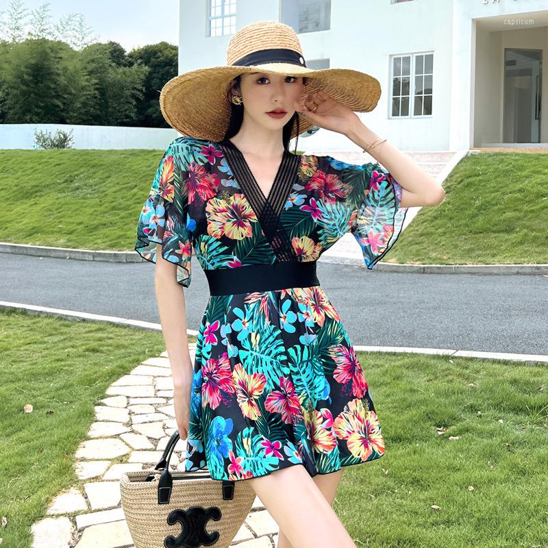 Women's Swimwear Leaves Print One Piece Swimsuit Woman 2023 Short Sleeve Swim Dress Bathing Suit Ladies Plus Size Beachwear Female, Green
Women's Swimwear Leaves Print One Piece Swimsuit Woman 2023 Short Sleeve Swim Dress Bathing Suit Ladies Plus Size Beachwear Female, Green
