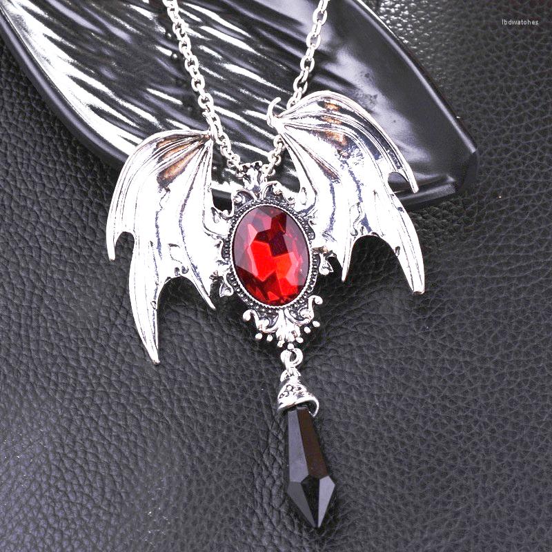 Pendant Necklaces RetroAnimal Bat Shape Necklace Women's Fashion Metal Sliding Bohemian Crystal Inlaid Accessorie Jewelry
Pendant Necklaces RetroAnimal Bat Shape Necklace Women's Fashion Metal Sliding Bohemian Crystal Inlaid Accessorie Jewelry