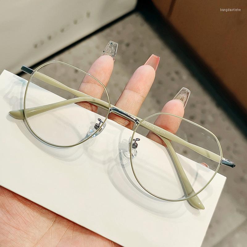 Sunglasses Trend Square Frame Myopia Glasses Luxury Design Men Women Clear Lens Eyewear Retro Anti-blue Light Short-sighted Eyeglasses
Sunglasses Trend Square Frame Myopia Glasses Luxury Design Men Women Clear Lens Eyewear Retro Anti-blue Light Short-sighted Eyeglasses