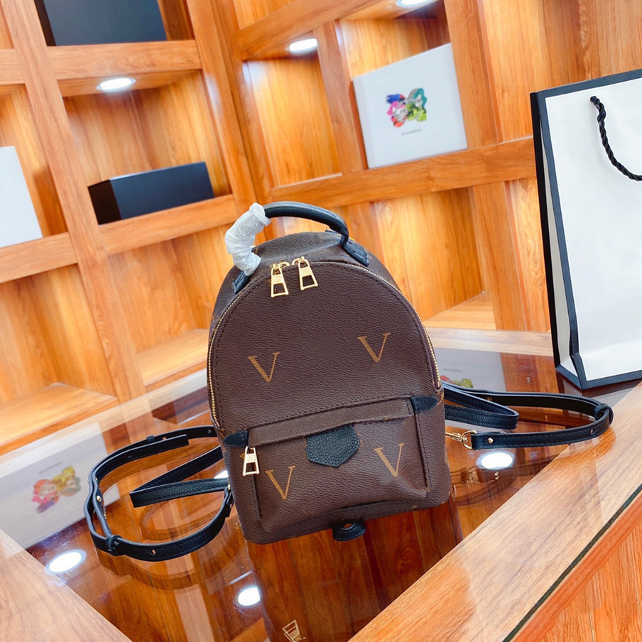 Travel backpack Leather Backpack School Bag Mens Womens Large Capacity Backpacks Handbags Designer Backpacks Bags Fashion Casual Small Back pack fen Y003 001, #1
Travel backpack Leather Backpack School Bag Mens Womens Large Capacity Backpacks Handbags Designer Backpacks Bags Fashion Casual Small Back pack fen Y003 001, #1