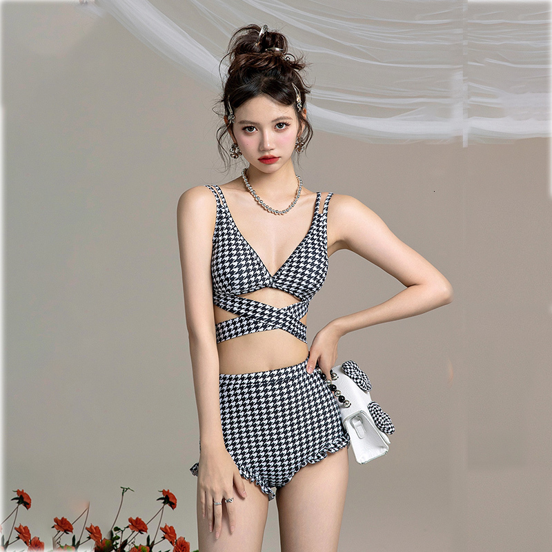 Women's Swimwear Swimsuit Women Sexy Bikini Korean Fashion Girls Padded Swimwear Push Up Slim Fit Monikini Beach Wear Swimming Summer 230414, Beige
Women's Swimwear Swimsuit Women Sexy Bikini Korean Fashion Girls Padded Swimwear Push Up Slim Fit Monikini Beach Wear Swimming Summer 230414, Beige