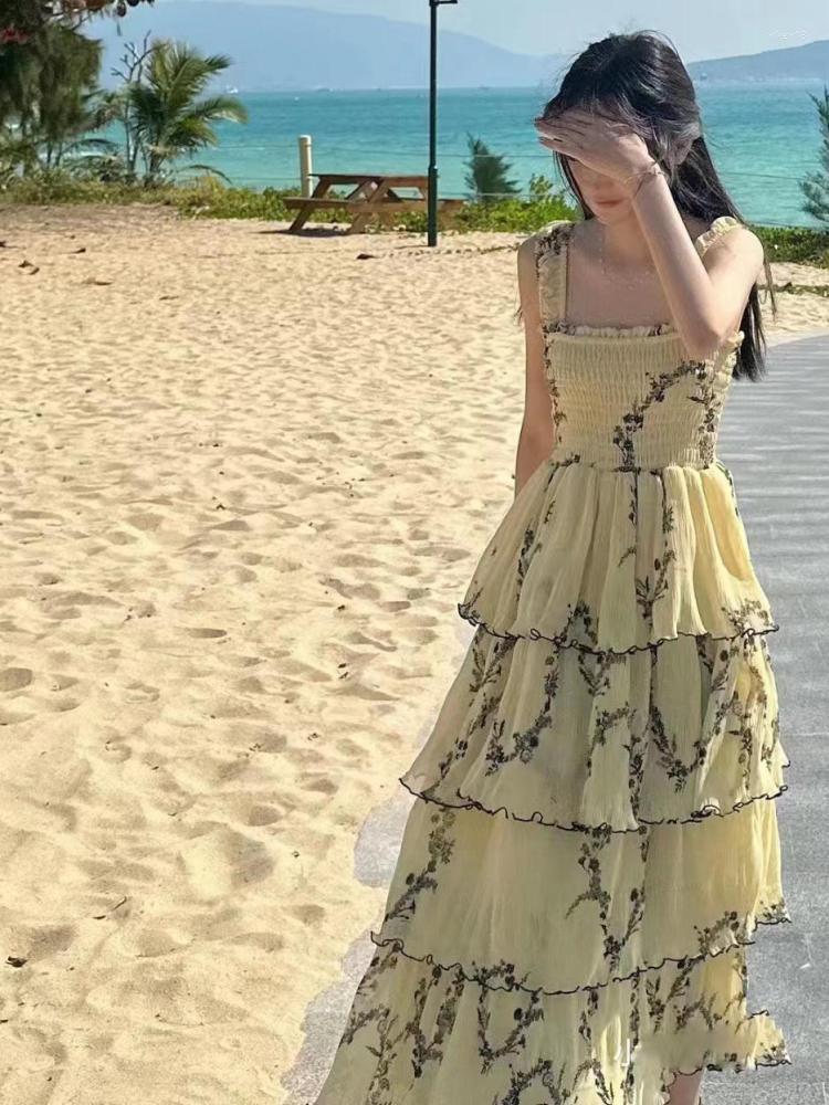Casual Dresses Chic Print Cake Dress Women Korean Style Sleeveless Party Slip Ladies Elegant A-line Pleated Backless Long Robe, Beige
Casual Dresses Chic Print Cake Dress Women Korean Style Sleeveless Party Slip Ladies Elegant A-line Pleated Backless Long Robe, Beige