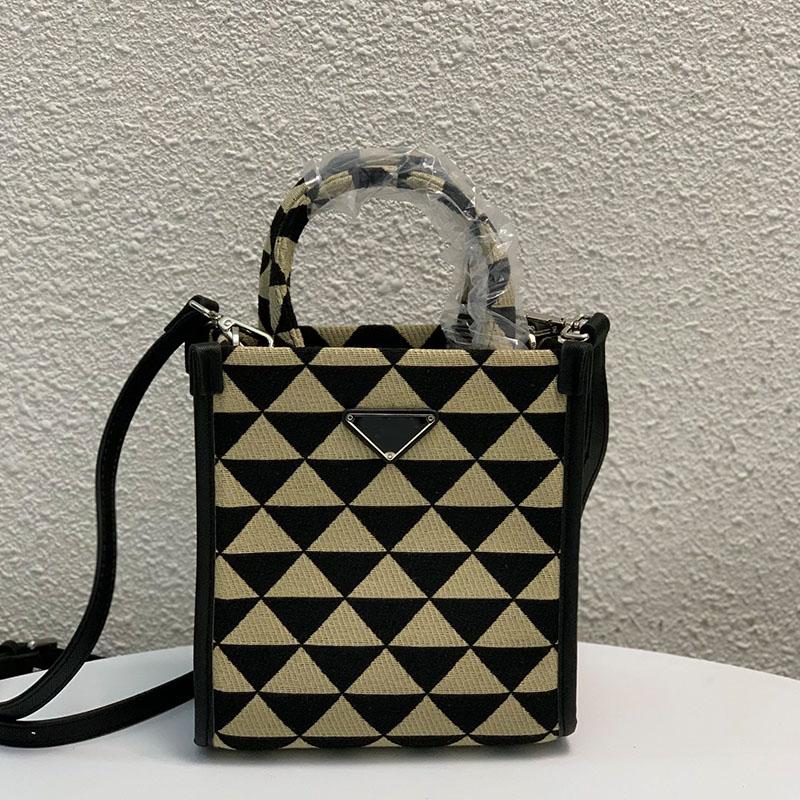 Maggievluxry Tote Shopping Bag Handbag Dhgates Designer Bags Crossbody Bags Canvas Leather Removable Shoulder Strap Inside Fashion Letters High Quality Pocket, 17*18cm
Maggievluxry Tote Shopping Bag Handbag Dhgates Designer Bags Crossbody Bags Canvas Leather Removable Shoulder Strap Inside Fashion Letters High Quality Pocket, 17*18cm