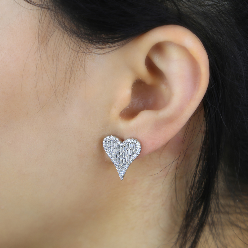 Micro Pave Heart Shaped hoop earring paved Cubic Zircon Stone Ice Out Stud CZ Earrings Bling Copper Earrings for Women Men Lover Jewelry