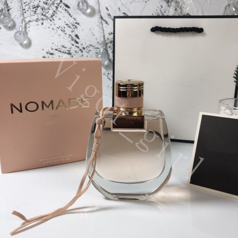 CH Brand Anti-Perspirant Deodorant Netural Perfume Fragrance For Women Girl Friend Gifts Paufume Charming Smell Long Lasting Beautiful 75ML Perfumes Made in Spain
CH Brand Anti-Perspirant Deodorant Netural Perfume Fragrance For Women Girl Friend Gifts Paufume Charming Smell Long Lasting Beautiful 75ML Perfumes Made in Spain