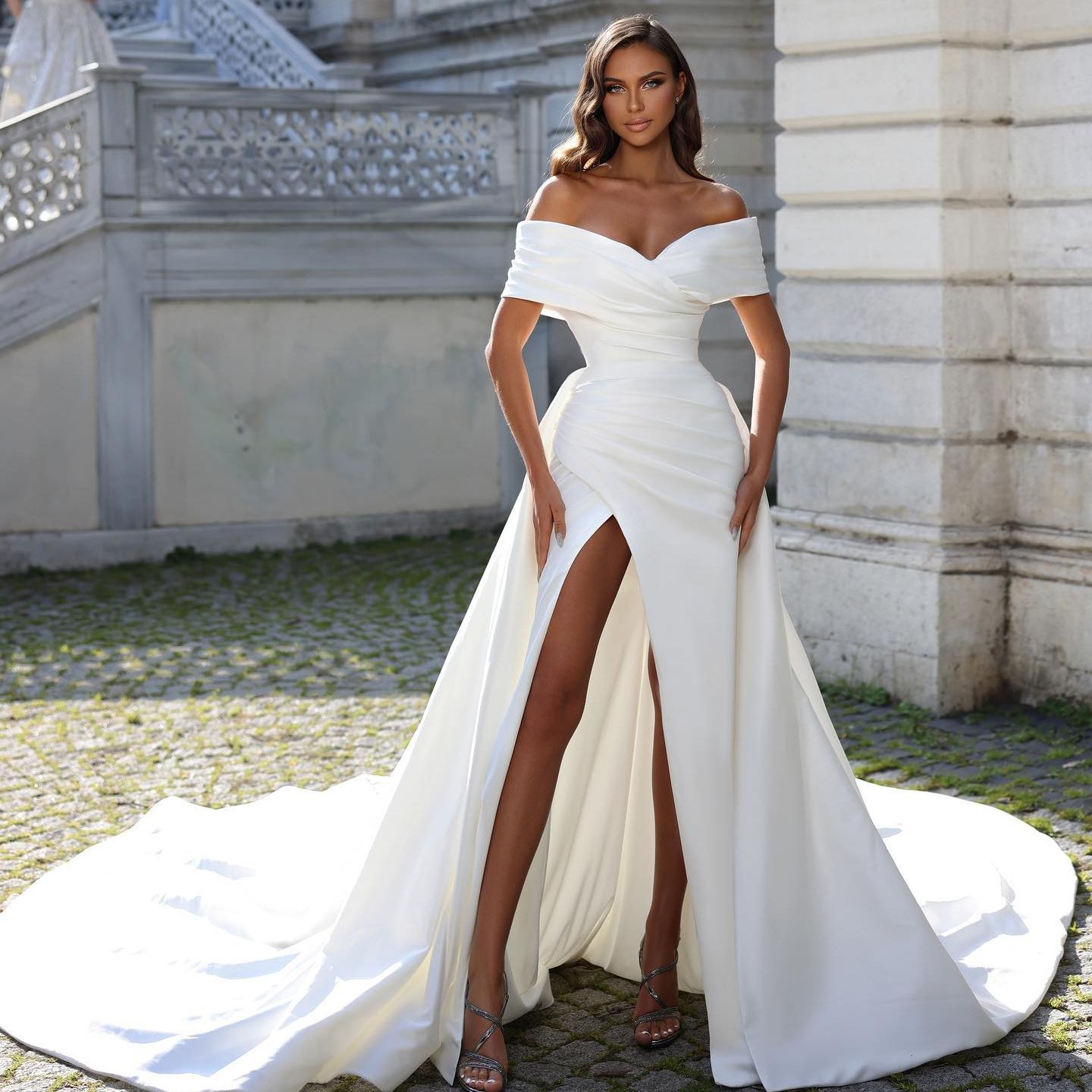 Elegant Satin Mermaid Wedding Dresses With Detachable Train Split Bridal Gown Church Off The Shoulder Boho Vestidos de novia, Same as image
Elegant Satin Mermaid Wedding Dresses With Detachable Train Split Bridal Gown Church Off The Shoulder Boho Vestidos de novia, Same as image