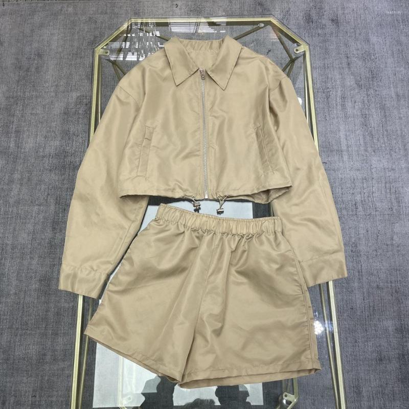 Women' Tracksuits Lapel Zipper Short Style Coat Elastic Waist Shorts Spring And Summer 2023, The picture color
Women' Tracksuits Lapel Zipper Short Style Coat Elastic Waist Shorts Spring And Summer 2023, The picture color