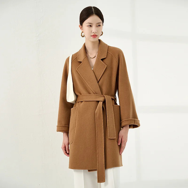 Women's Wool Blends 100% Wool Coat Women Winter Mid length Camel Loose Wool Coat Female Autumn White Lacing Casual Coat Fashion Coat NN502 231114