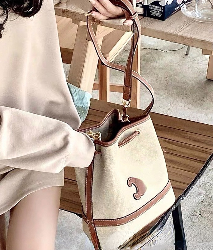 Canvas Bucket Bag Evening Bags Pull Rope Women's Single Shoulder Crossbody Bag Commuting, Beige
Canvas Bucket Bag Evening Bags Pull Rope Women's Single Shoulder Crossbody Bag Commuting, Beige