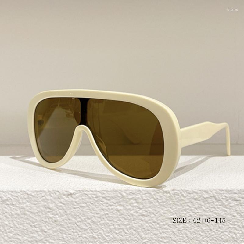 Sunglasses Fashion Square Women Vintage Oversize Sun Glasses Female Big Frame Shades Black Lady Gafas De Sol
Sunglasses Fashion Square Women Vintage Oversize Sun Glasses Female Big Frame Shades Black Lady Gafas De Sol