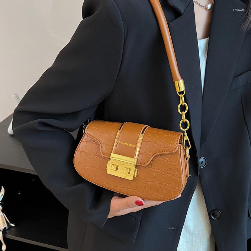Evening Bags Women Small Travel Chain Underarm Crossbody Hand Sewing Thread Stone Pattern Solid Color Shoulder Square Handbags For, Creamy-white
Evening Bags Women Small Travel Chain Underarm Crossbody Hand Sewing Thread Stone Pattern Solid Color Shoulder Square Handbags For, Creamy-white