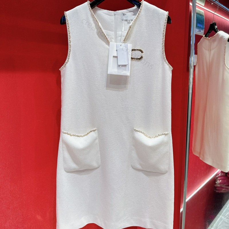 Women' dress designer vest dress spring and summer new French light luxury show thin brand brooch sleeveless white dress, Blue
Women' dress designer vest dress spring and summer new French light luxury show thin brand brooch sleeveless white dress, Blue