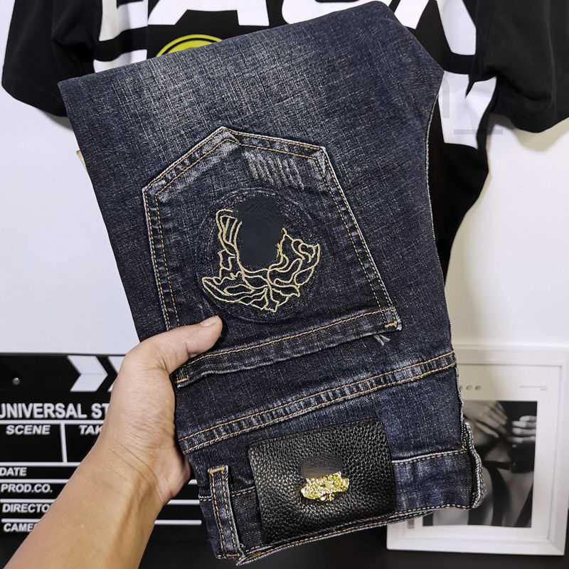 Men's Jeans Designer Men jean Medusa Embroidered Hole trousers pants Mens Fashion Dark Blue Casual Denim Pants Plus Size KMMX, Navy blue
Men's Jeans Designer Men jean Medusa Embroidered Hole trousers pants Mens Fashion Dark Blue Casual Denim Pants Plus Size KMMX, Navy blue