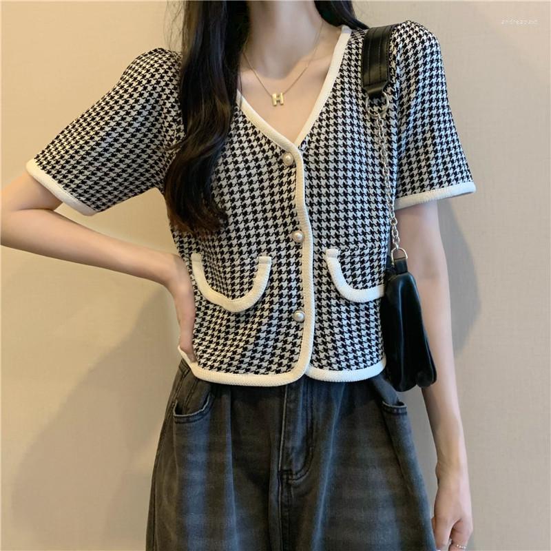Women's Knits 2023 Houndstooth Sweater Tops Summer V-Neck Loose Short Sleeve Women's Korean Single Breasted Knitwear Cardigan Tee Coat, Black
Women's Knits 2023 Houndstooth Sweater Tops Summer V-Neck Loose Short Sleeve Women's Korean Single Breasted Knitwear Cardigan Tee Coat, Black