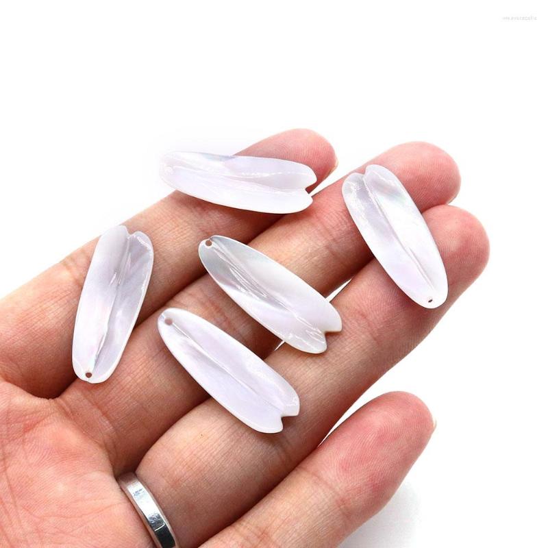 Charms Natural White Seashell Carving Leaf Pendant 10x28mm Make Charm Elegant Fashion Women Jewelry DIY Necklace Earrings Accessories
Charms Natural White Seashell Carving Leaf Pendant 10x28mm Make Charm Elegant Fashion Women Jewelry DIY Necklace Earrings Accessories