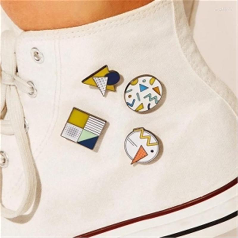 Brooches Classic Metal Brooch Geometric Stitching Contrast Color For Women Enamel Pins Badges Cartoon Jewelry Gift Wholesale
Brooches Classic Metal Brooch Geometric Stitching Contrast Color For Women Enamel Pins Badges Cartoon Jewelry Gift Wholesale