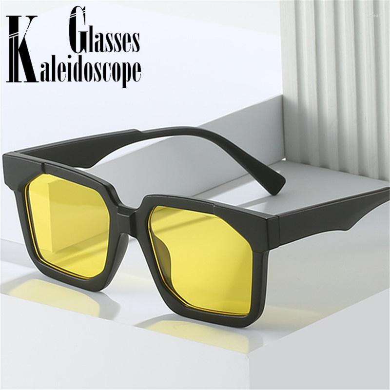 Sunglasses Oversized For Women 2023 Fashion Brand Designer Glasses Frame Men Transparent Decorative Eyewear Ins Popluar Style
Sunglasses Oversized For Women 2023 Fashion Brand Designer Glasses Frame Men Transparent Decorative Eyewear Ins Popluar Style