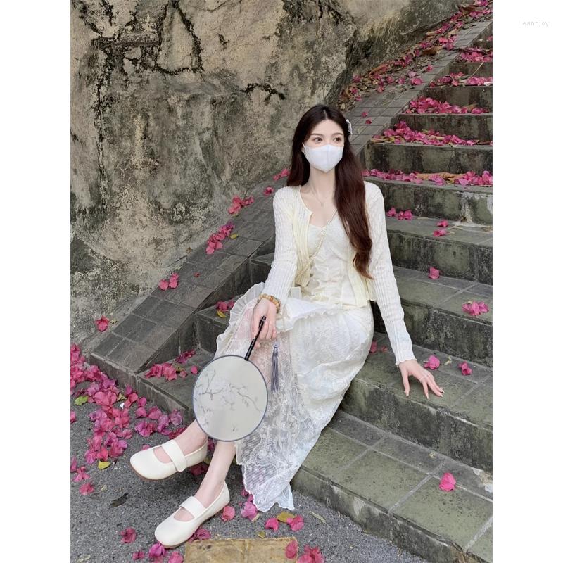 Casual Dresses Syeazeam Women Suspender Skirt Elegant Temperament Dress Gentle Vintage Sexy Lace Robe Simple Versatile High Street Female, Cardigan
Casual Dresses Syeazeam Women Suspender Skirt Elegant Temperament Dress Gentle Vintage Sexy Lace Robe Simple Versatile High Street Female, Cardigan