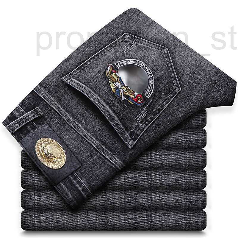 Men's Jeans Designer High Version Mens jeans Medusa Embroidered Trousers Vers pants Hip Hop Blue Denim Pants oversize Size 28-38 TEMH, Medusa-4
Men's Jeans Designer High Version Mens jeans Medusa Embroidered Trousers Vers pants Hip Hop Blue Denim Pants oversize Size 28-38 TEMH, Medusa-4