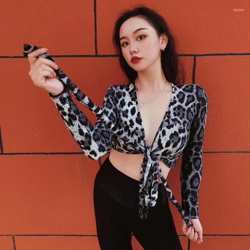 Stage Wear V-Neck Leopard Strap Latin Top Tops Long Sleeves Dancing Women Rumba Samba Performance Dancewear SL7882
Stage Wear V-Neck Leopard Strap Latin Top Tops Long Sleeves Dancing Women Rumba Samba Performance Dancewear SL7882
