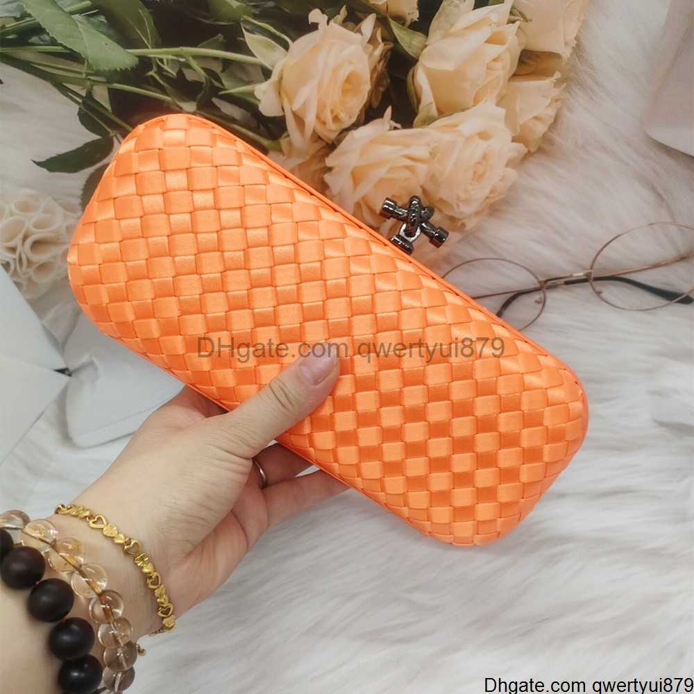qwertyui879 Dome Cameras DGPEAFOWL Women's Satin Dinner Party Clutch bag Hand-woven Hand-made Lock Handbags Flap Chain Shoulder Messenger Crochet