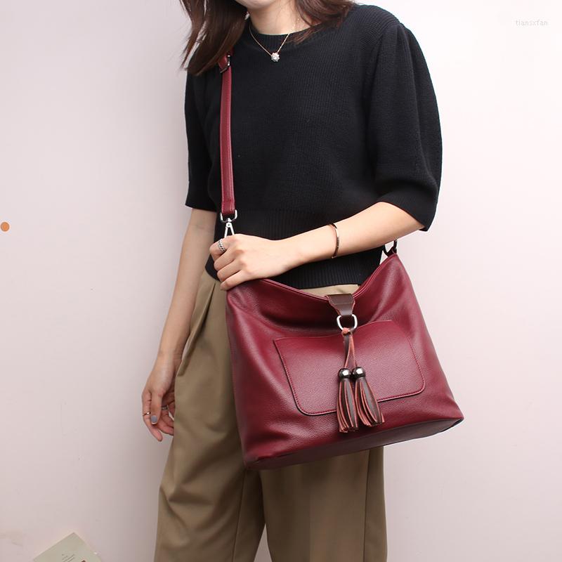 Evening Bags Vintage Women Tote Bag Fashion Black Shoulder Crossbody Large Capacity Female Handbags And Purses Bolsos De Mujer, Red bag
Evening Bags Vintage Women Tote Bag Fashion Black Shoulder Crossbody Large Capacity Female Handbags And Purses Bolsos De Mujer, Red bag