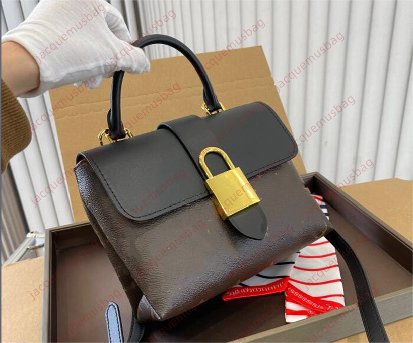 Women bag Locky BB handbag L Padlock catch shopping tote designer Shoulder crossbody messenger wallet cowhide monograms messenger Satchels dhgate Sacoche M44654, Green
Women bag Locky BB handbag L Padlock catch shopping tote designer Shoulder crossbody messenger wallet cowhide monograms messenger Satchels dhgate Sacoche M44654, Green
