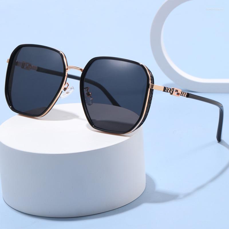 Sunglasses Retro Fashion Elegant Ladies Men Polarized 2023 Street Outdoor Travel Sun Glasses
Sunglasses Retro Fashion Elegant Ladies Men Polarized 2023 Street Outdoor Travel Sun Glasses