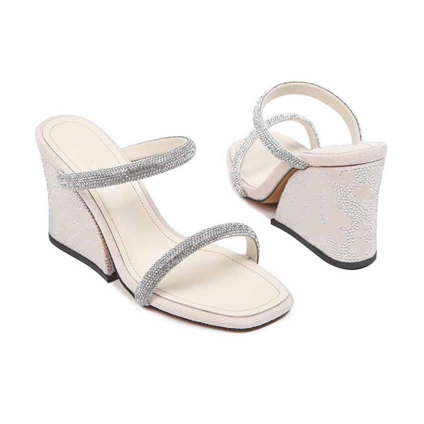 Fashion Sandals 2023 Louisity Women's Business Work heels The latest style letter logo summer Viutonity casual student sandals lvity 04---06
Fashion Sandals 2023 Louisity Women's Business Work heels The latest style letter logo summer Viutonity casual student sandals lvity 04---06