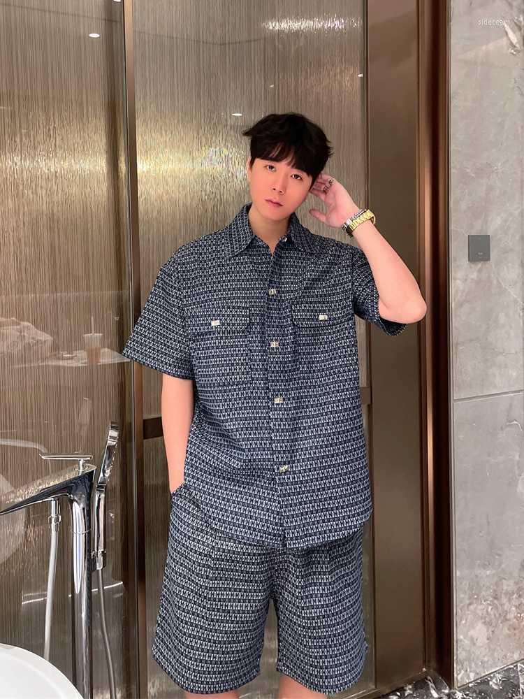 Men's Tracksuits B03859 Fashion Men's Sets 2023 Runway Luxury European Design Party Style Clothing
Men's Tracksuits B03859 Fashion Men's Sets 2023 Runway Luxury European Design Party Style Clothing